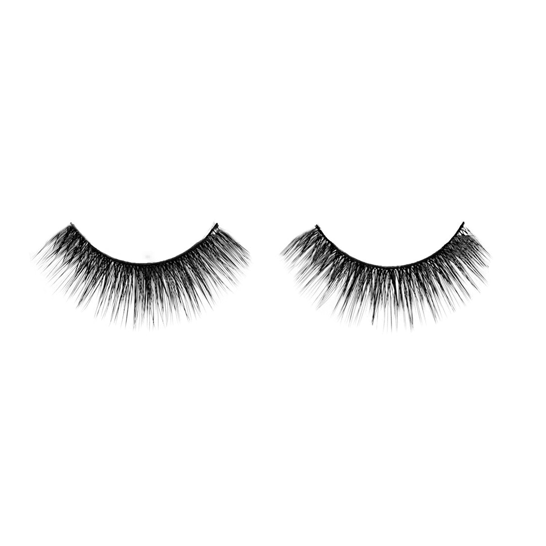 Disneys Minnie Mouse and Makeup Revolution Wink Wink Wispy Lashes Disneys Minnie Mouse and Makeup Revolution Wink Wink Wispy Lashes