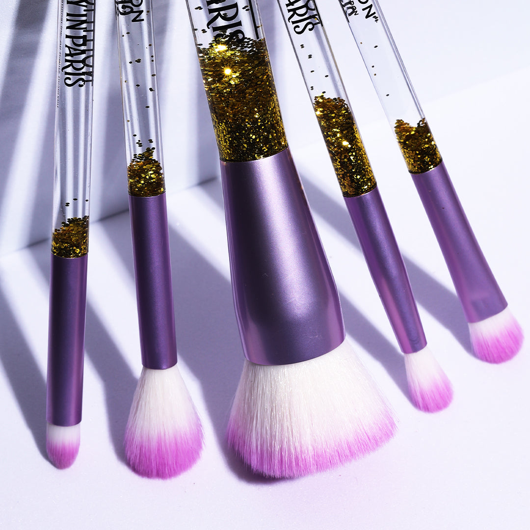 Makeup Revolution X Emily In Paris Tres Chic Brush Set Makeup Revolution X Emily In Paris Tres Chic Brush Set