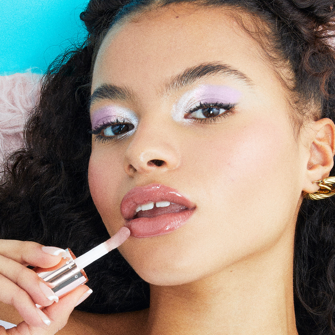 Makeup Revolution Y2K Baby Sweet Bomb Lip Gloss Makeup Revolution Y2K Baby Sweet Bomb Lip Gloss